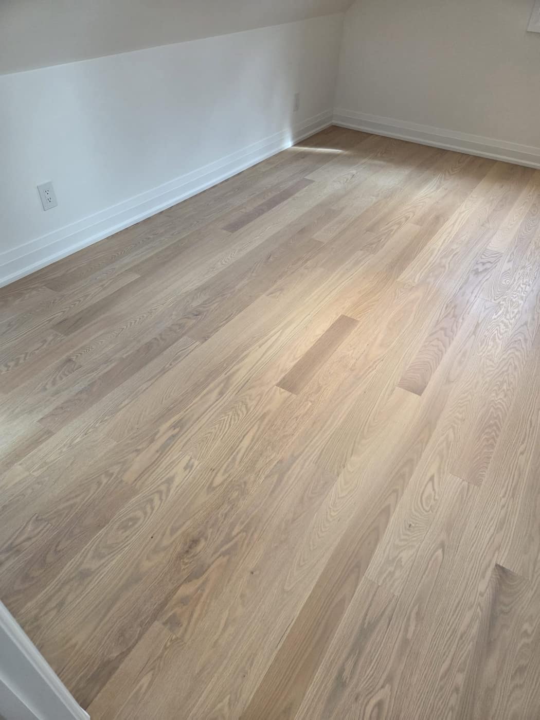 NailDown HardWood CustomHouse