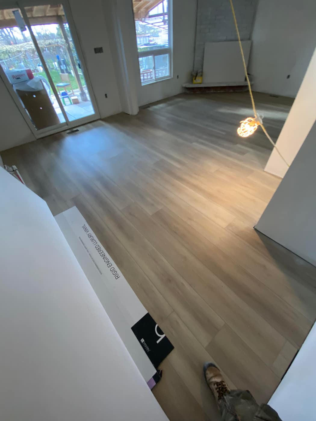 Vinyl / Laminate