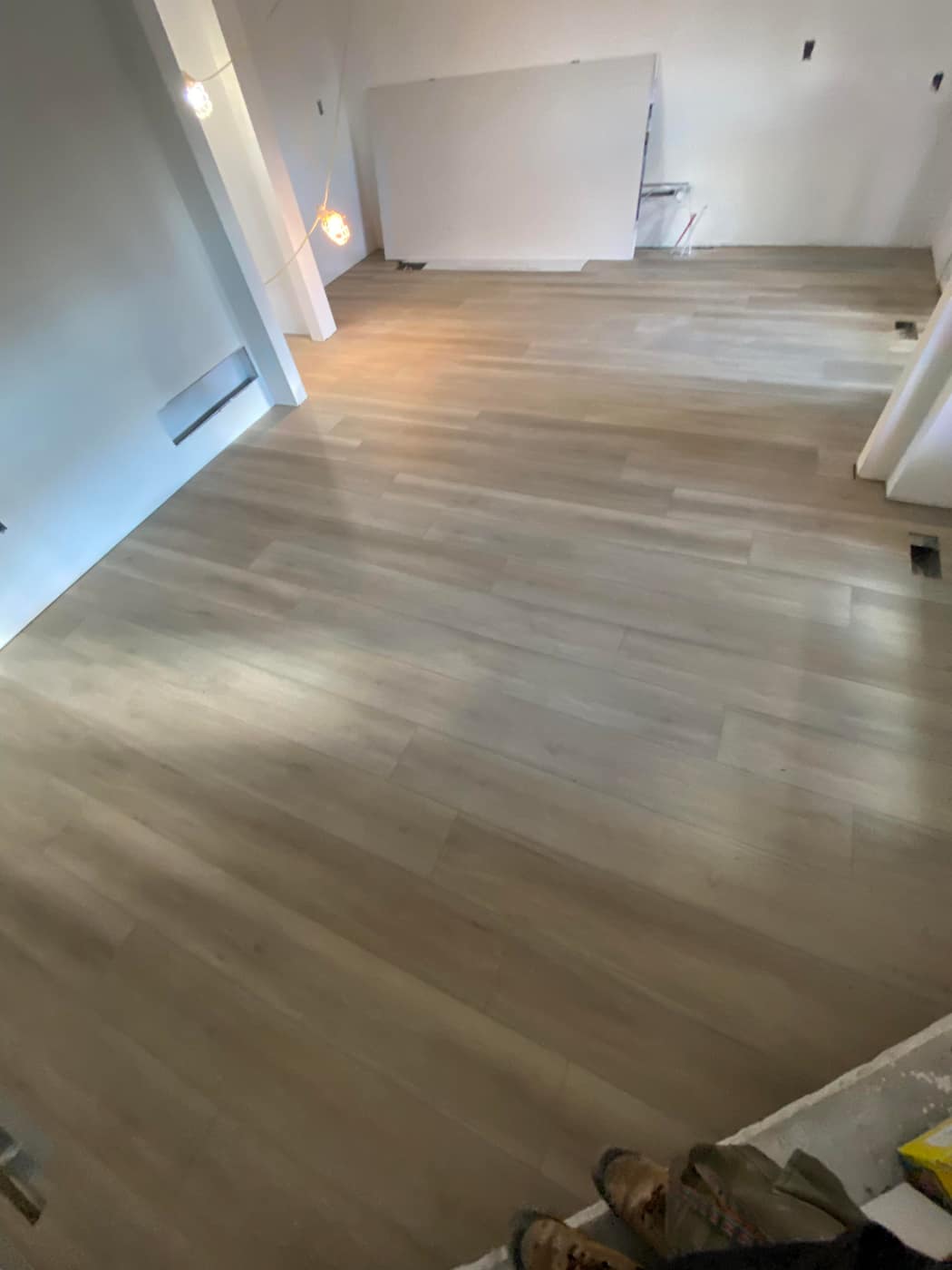 Vinyl / Laminate