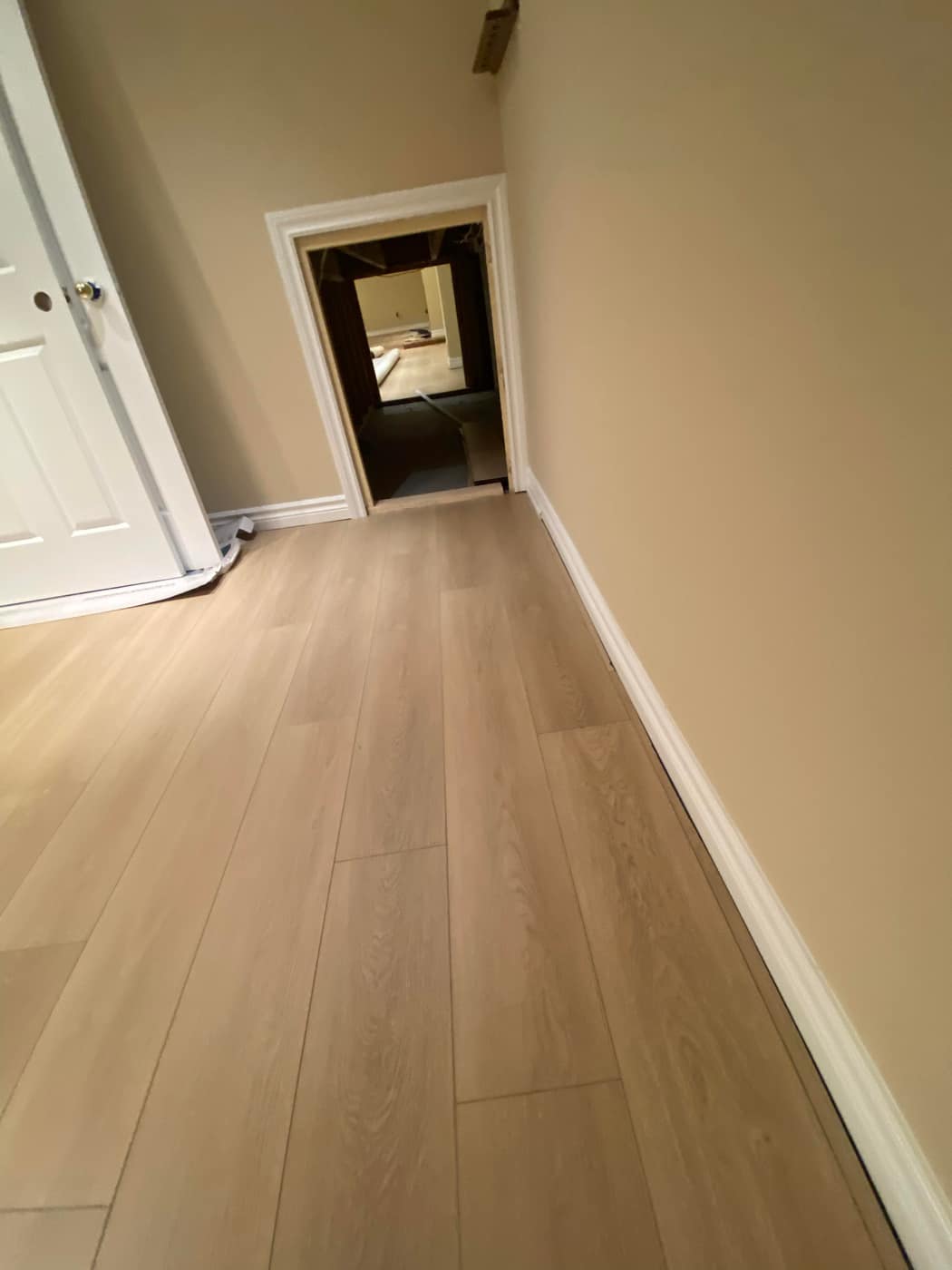 Vinyl / Laminate