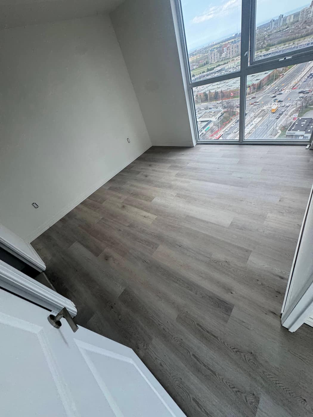 Vinyl / Laminate