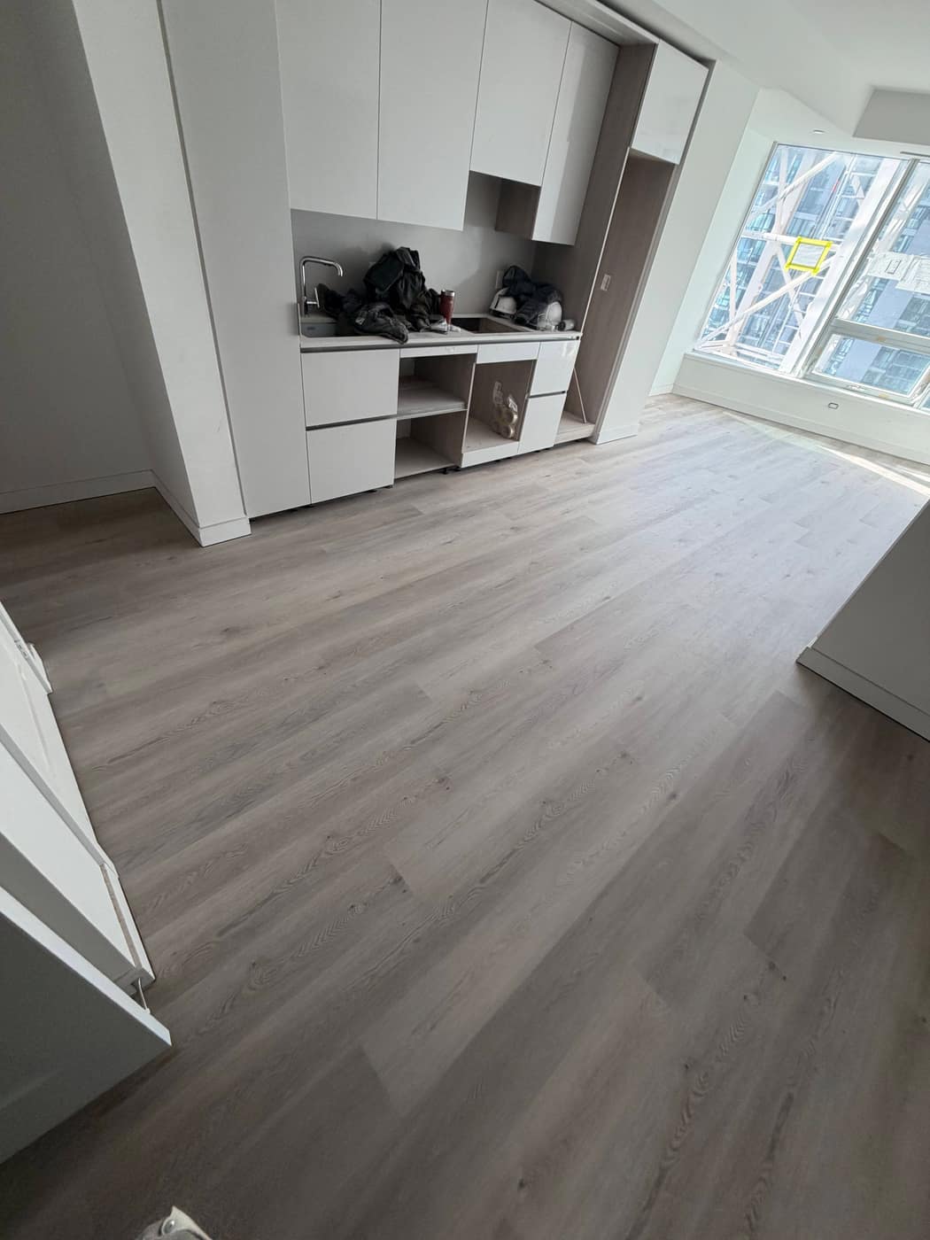 Vinyl / Laminate