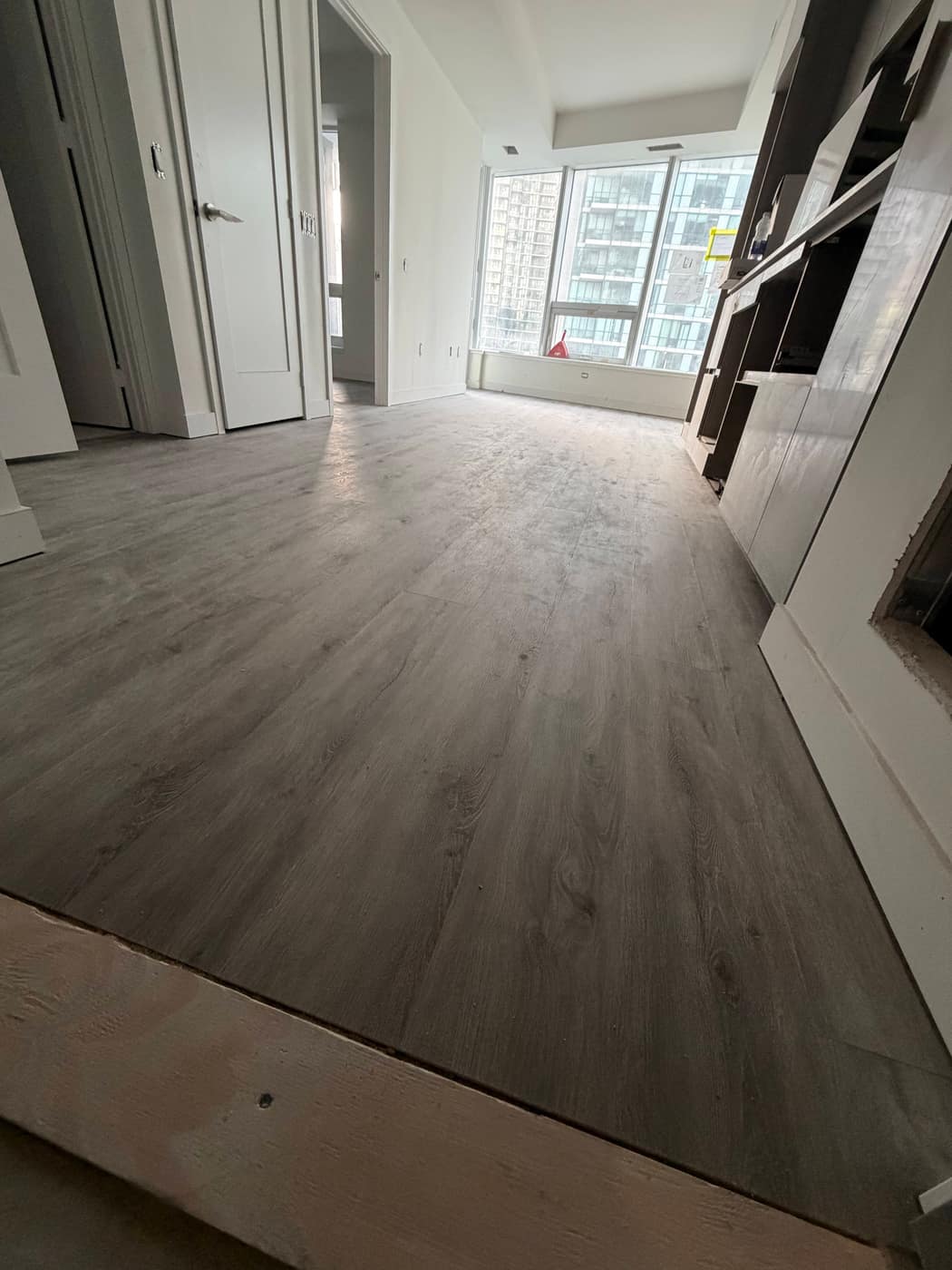 Vinyl / Laminate