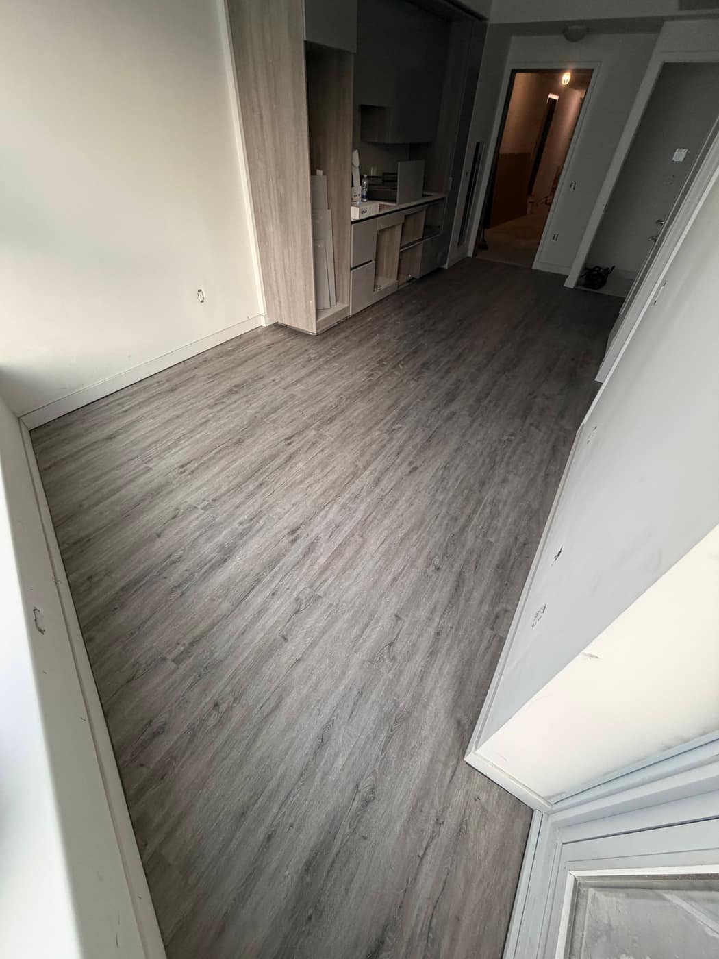 Vinyl / Laminate