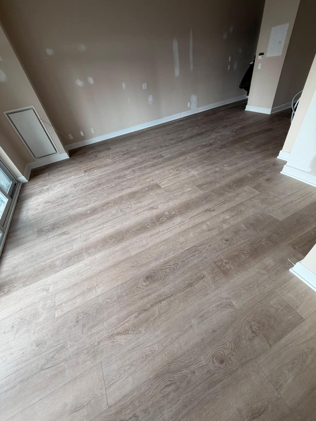 Vinyl / Laminate