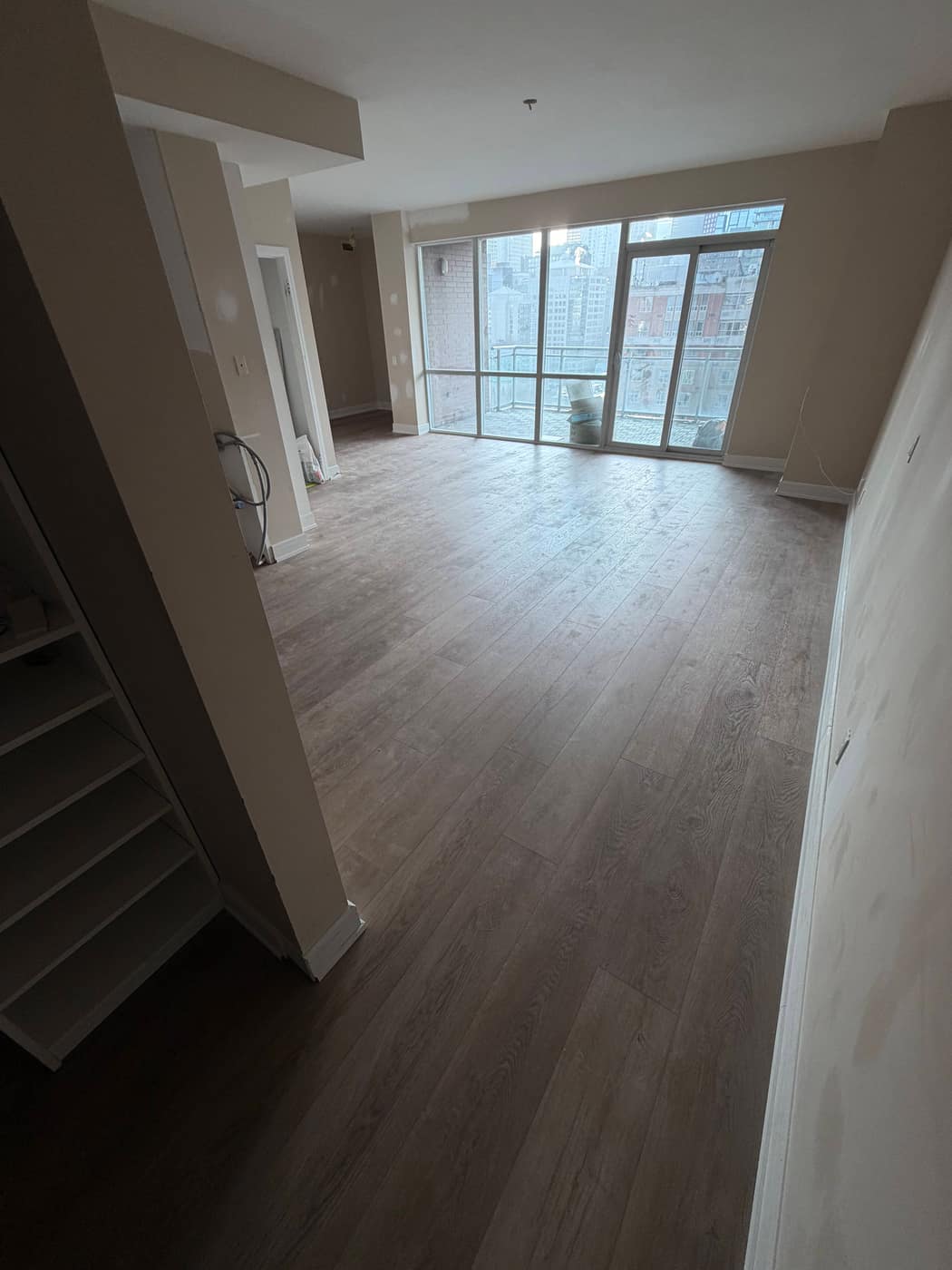Vinyl / Laminate