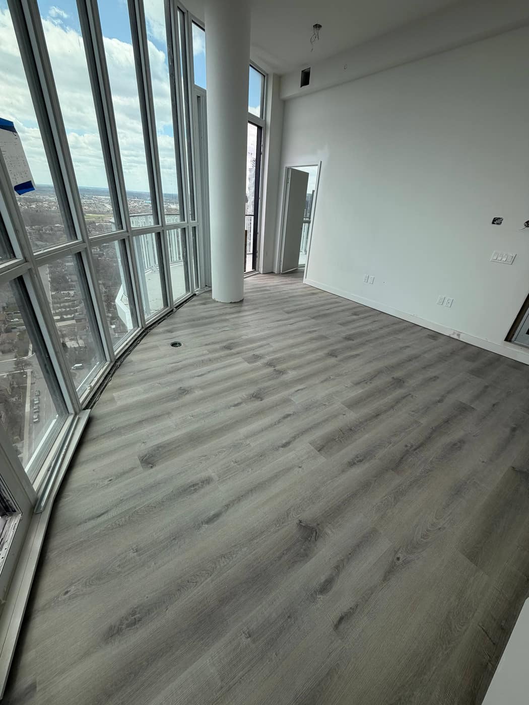 Vinyl / Laminate