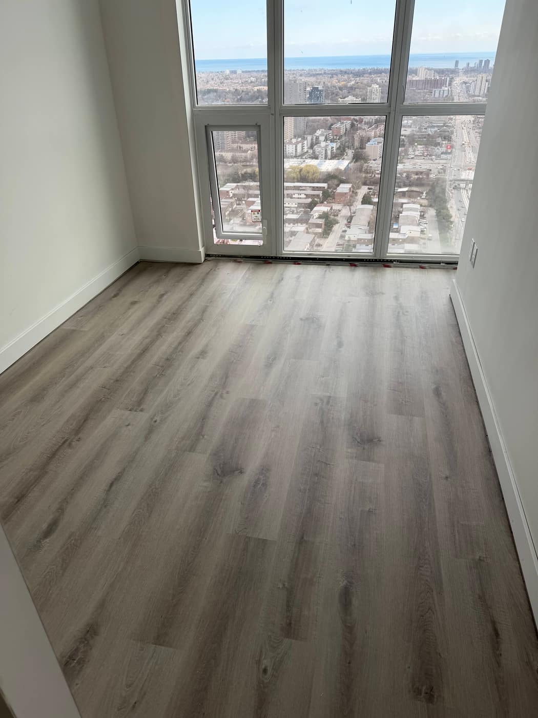 Vinyl / Laminate