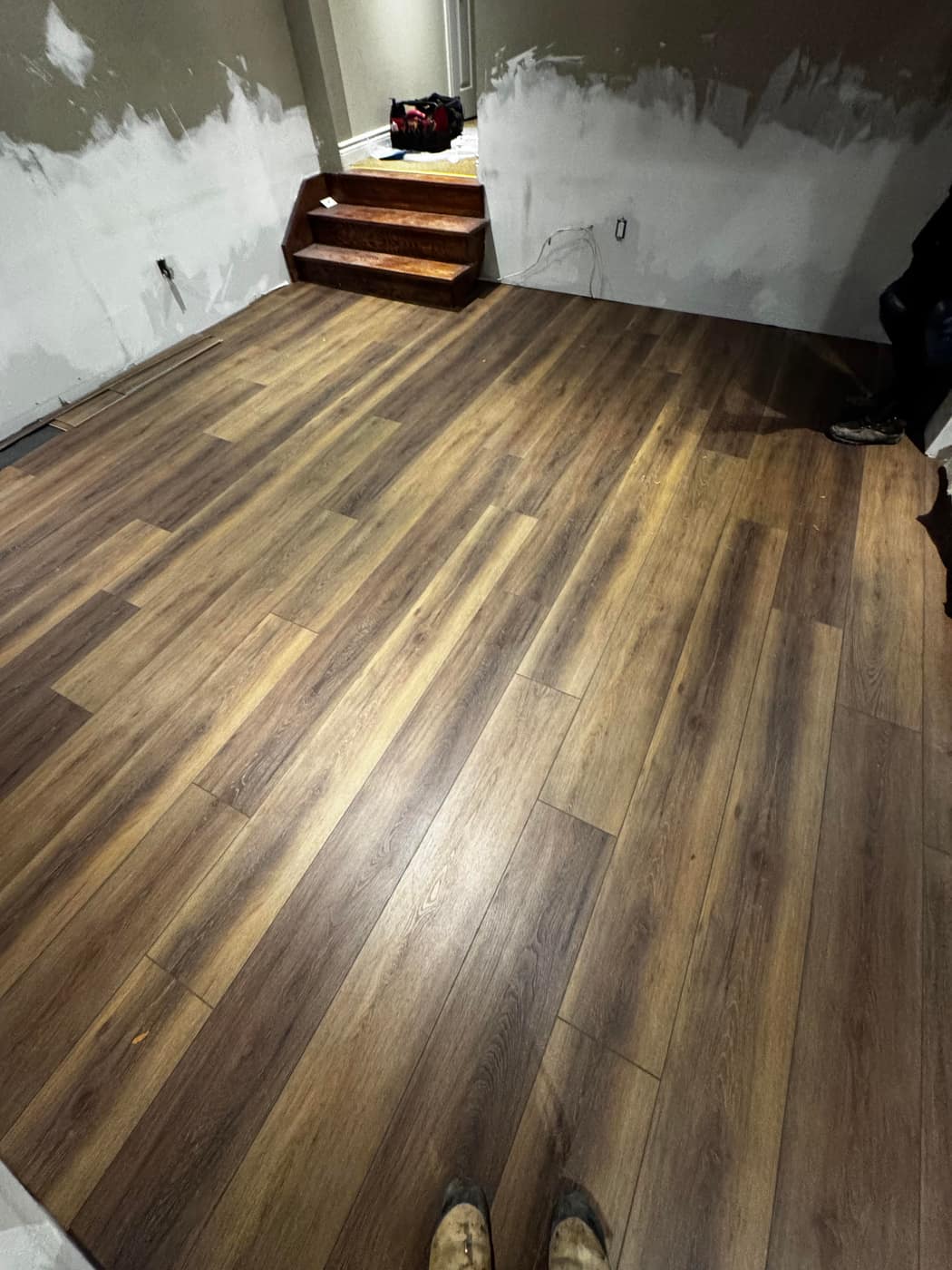 Vinyl / Laminate