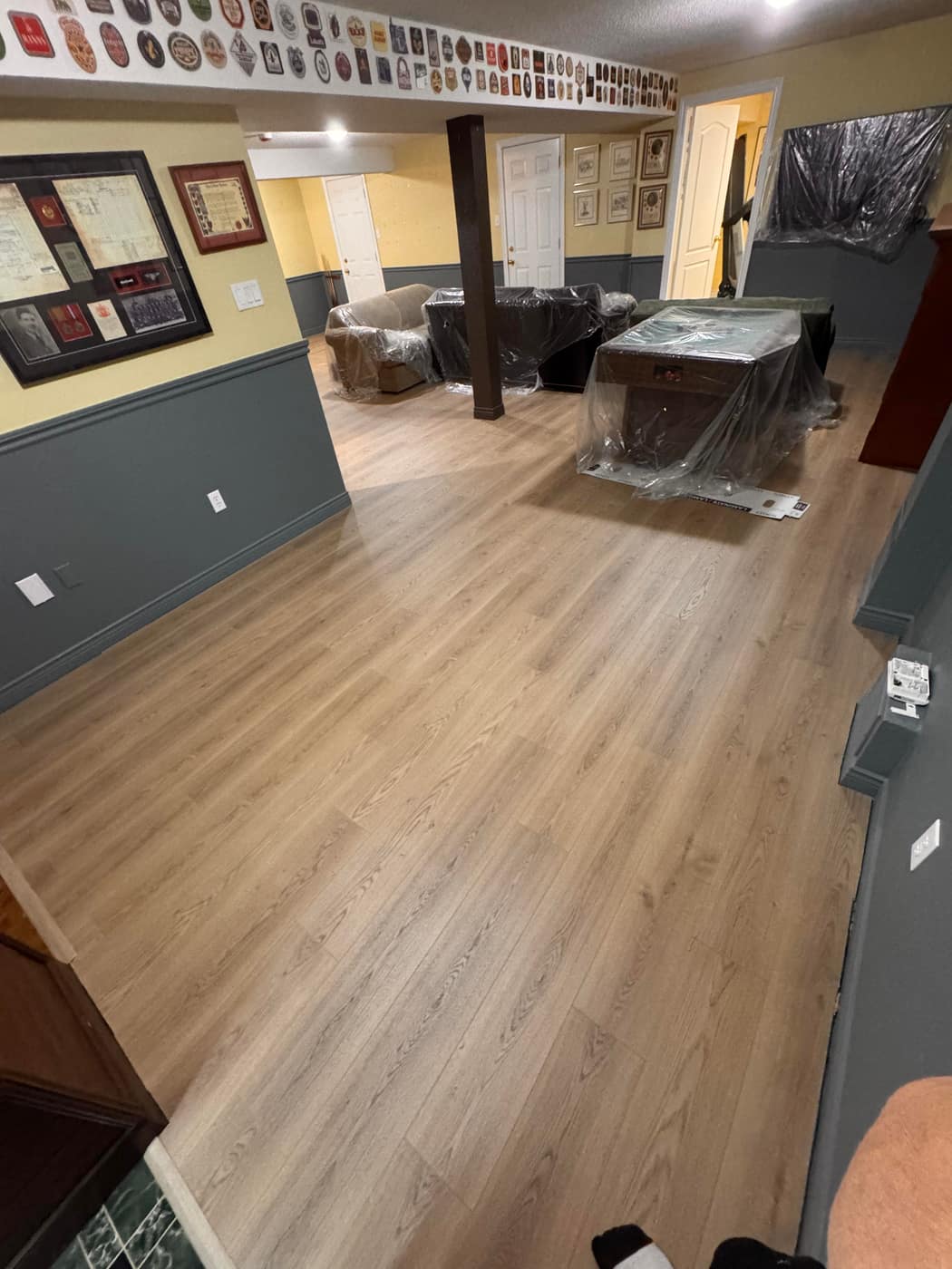 Vinyl / Laminate