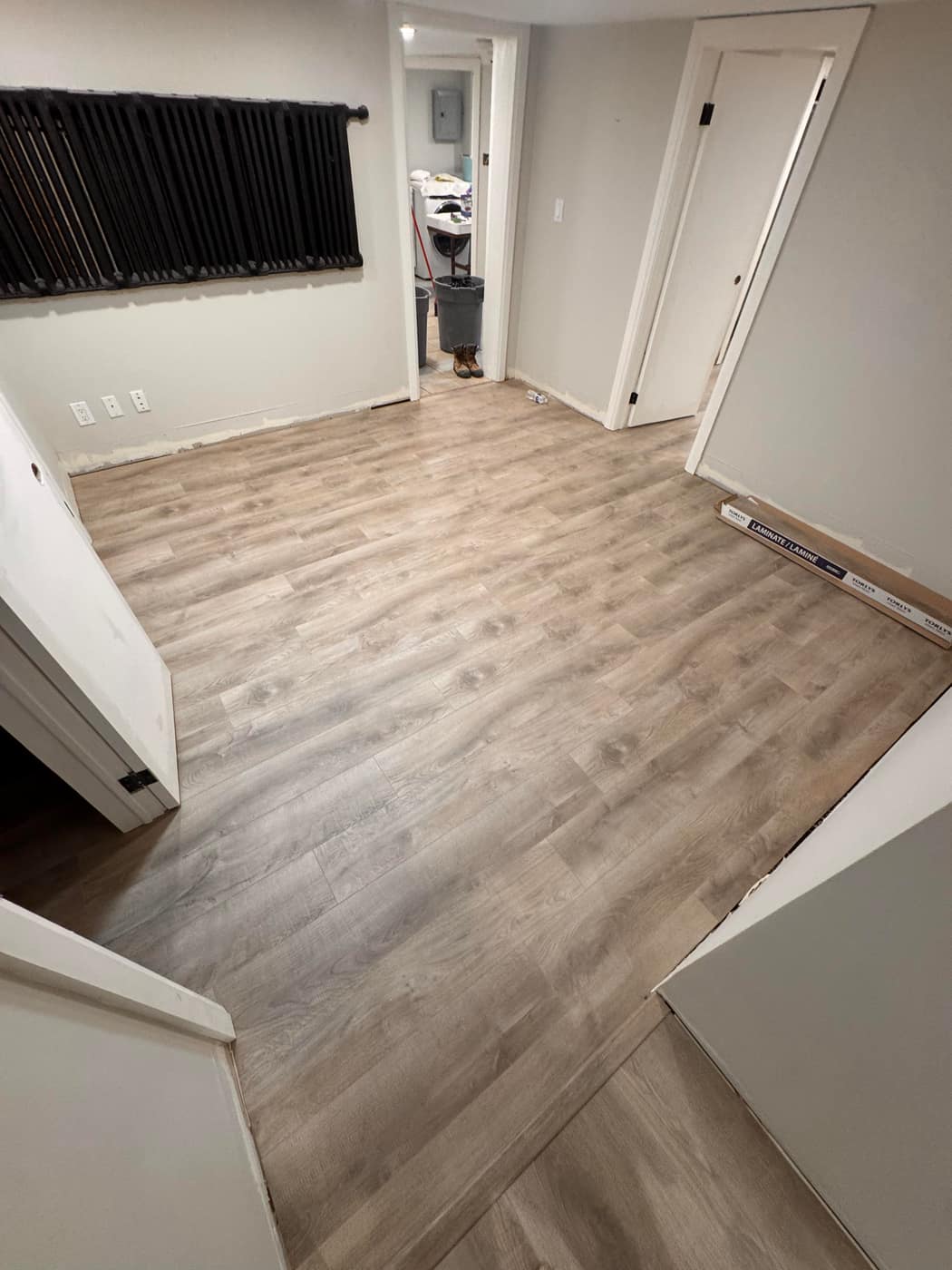 Vinyl / Laminate