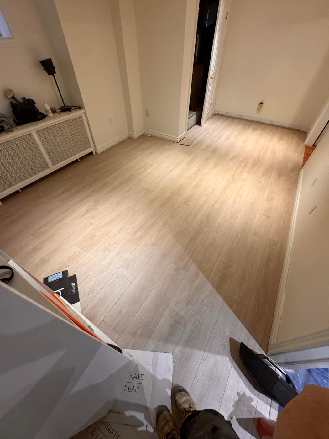 Vinyl / Laminate