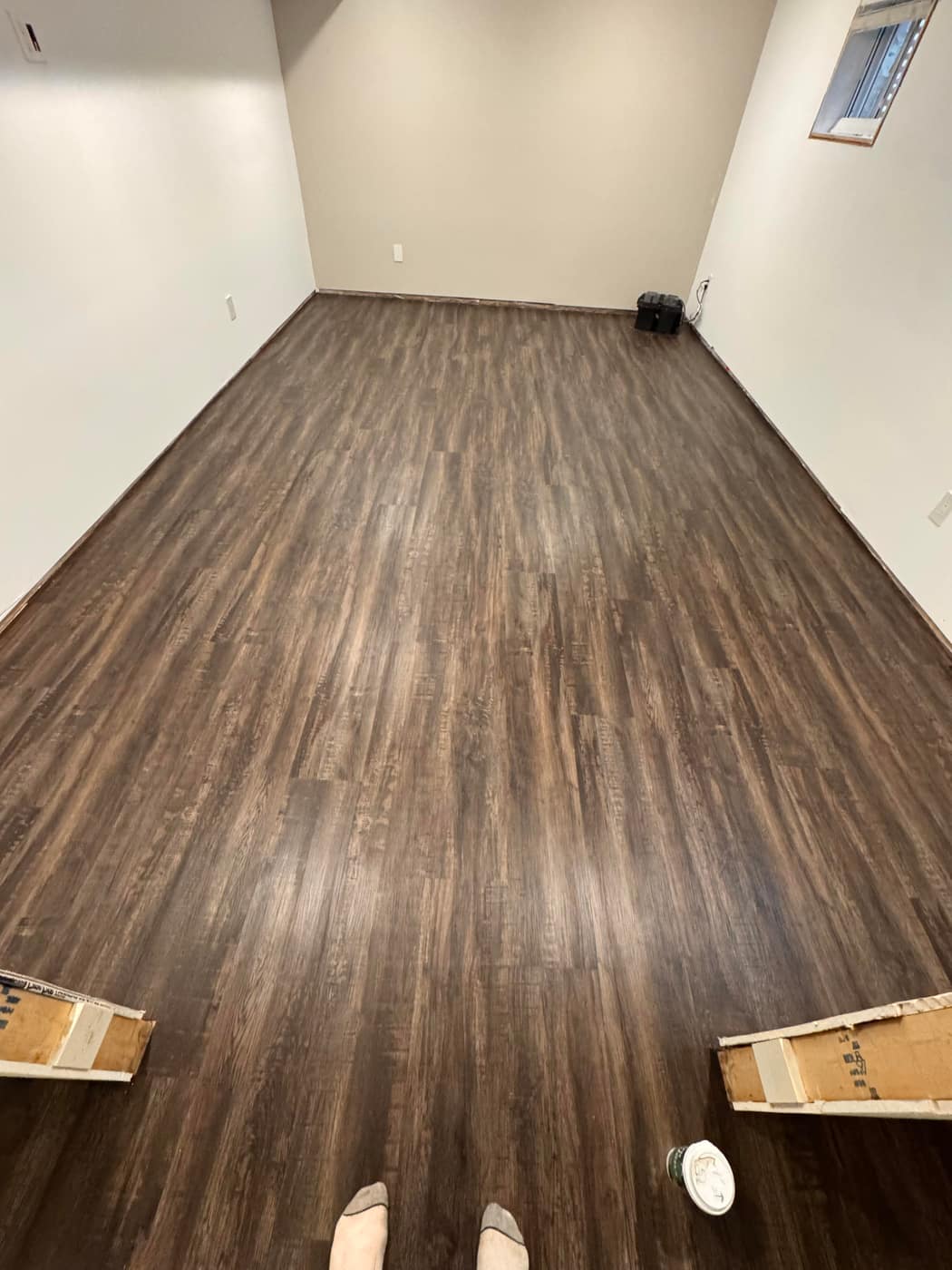 Vinyl / Laminate