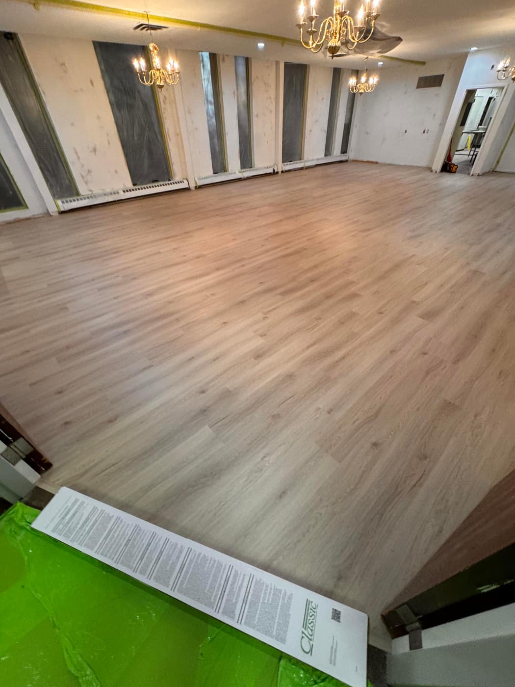 Vinyl / Laminate