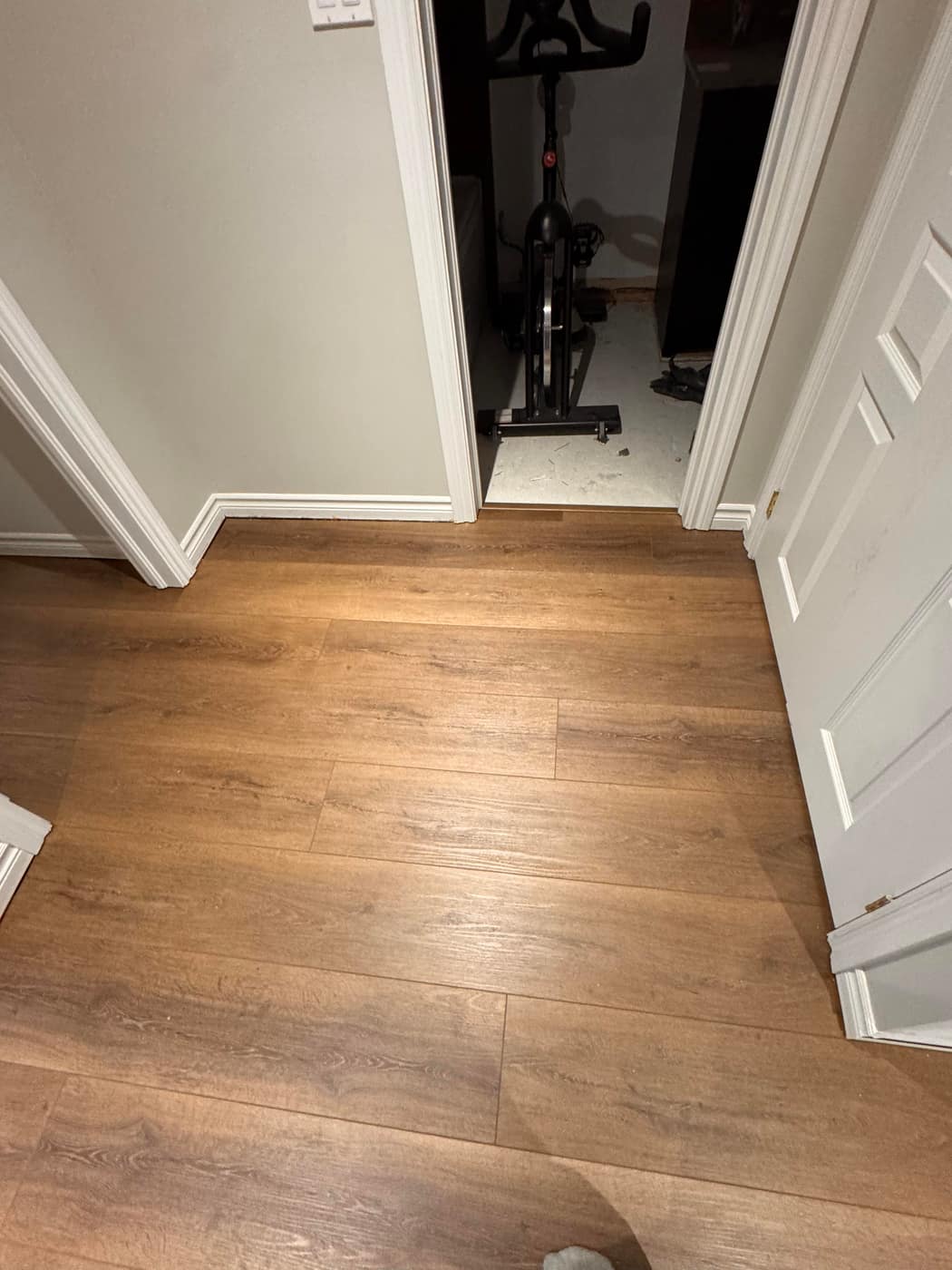 Vinyl / Laminate